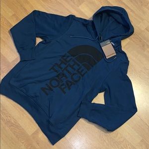 NWT The North Face 2.0 Trivert Pullover Hoodie, M